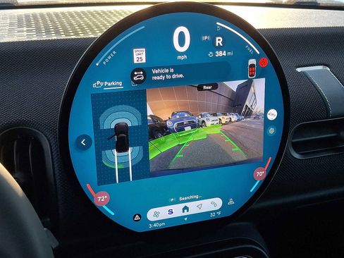 Used 2025 MINI Cooper 2-Door Hardtop image 19