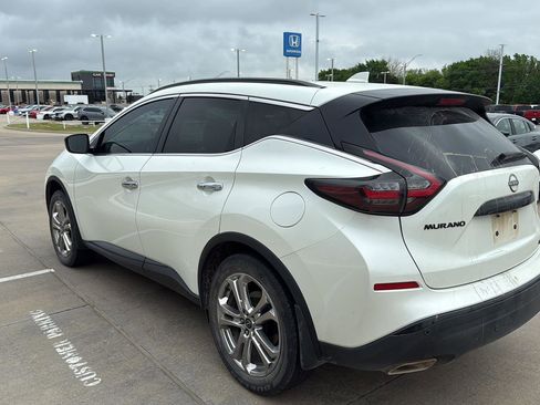 Used 2023 Nissan Murano SV w/ SV Midnight Edition Package image 6