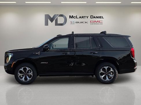 Used 2025 GMC Yukon AT4 Ultimate w/ LPO, Floor Liner Package image 3