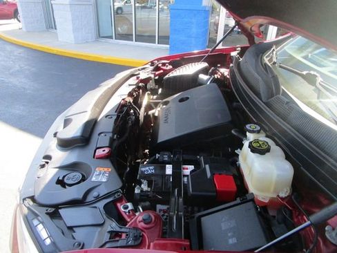 Used 2019 Chevrolet Traverse Premier w/ Driver Confidence II Package image 9