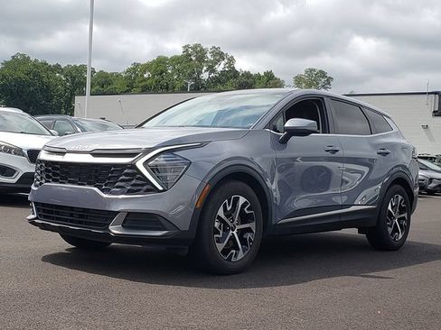 Certified 2025 Kia Sportage EX FWD image 2