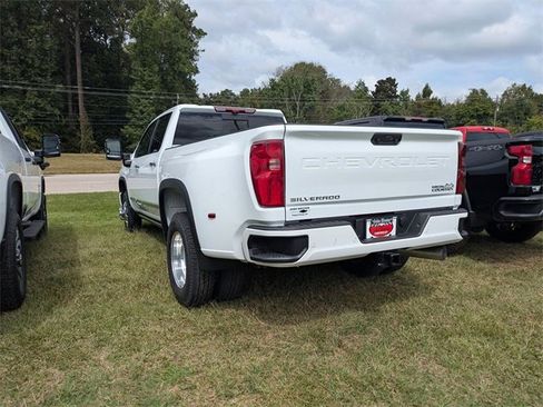 New 2026 Chevrolet Silverado 3500 High Country w/ Technology Package image 4