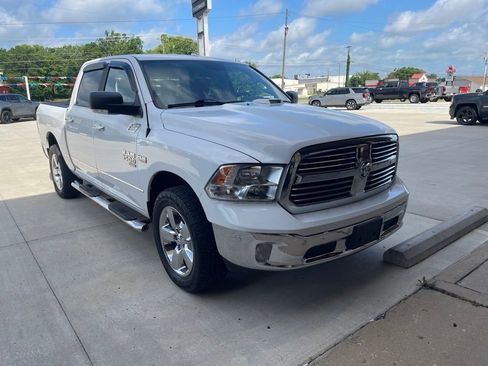Used 2019 RAM 1500 Big Horn AWD/4WD image 3