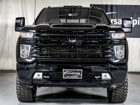 Used 2023 Chevrolet Silverado 3500 High Country w/ Technology Package AWD/4WD image 3