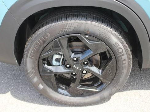 Certified 2026 Kia Seltos EX AWD/4WD image 37