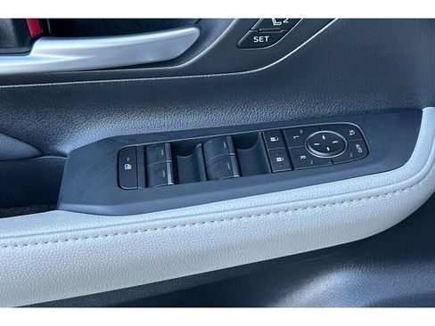 Certified 2025 Toyota Grand Highlander AWD image 12