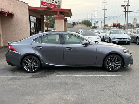 Used 2016 Lexus IS 200t image 4