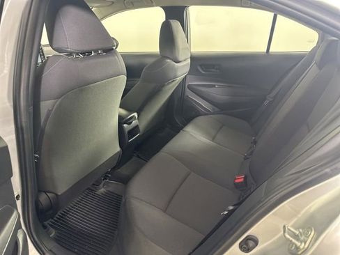 Used 2022 Toyota Corolla LE FWD image 19