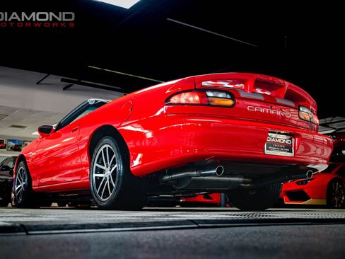 Used 2002 Chevrolet Camaro Z28 w/ SS Performance/Appearance Pkg image 4