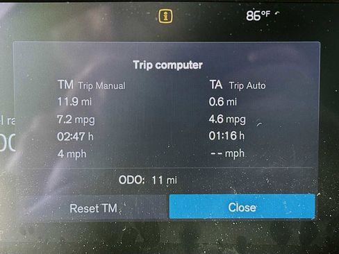 New 2026 Volvo XC40 B5 Ultra w/ Climate Package AWD/4WD image 12