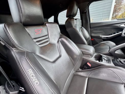 Used 2014 Ford Focus ST w/ Equipment Group 202A image 17