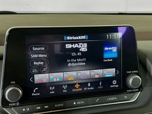 Used 2023 Nissan Rogue SL image 21