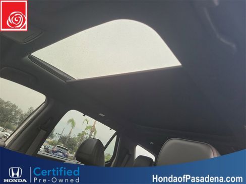 Certified 2025 Honda Pilot Black Edition image 25