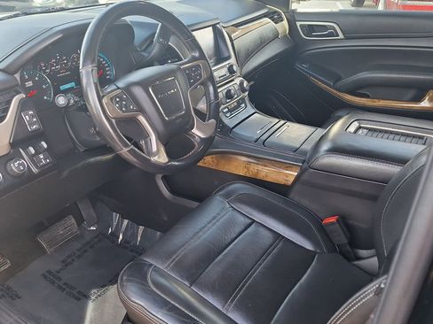 Used 2017 GMC Yukon Denali w/ Open Road Package image 10