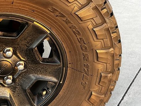 Certified 2021 Jeep Gladiator Mojave image 7