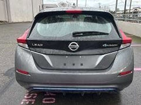 Used 2022 Nissan Leaf S image 5
