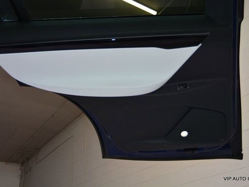 Used 2019 Tesla Model X 100D image 9