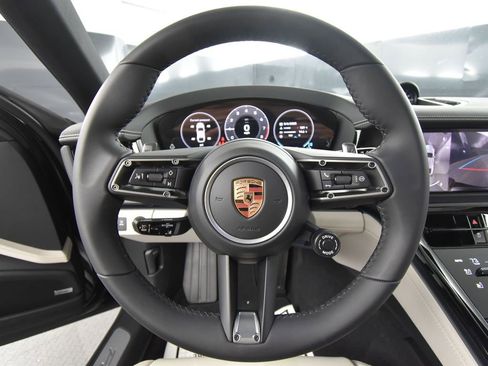 Used 2025 Porsche Panamera 4 image 19