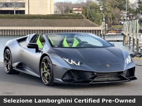 Used 2023 Lamborghini Huracan EVO image 3