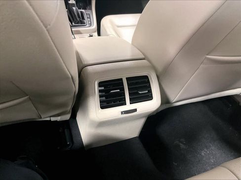 Used 2017 Volkswagen Golf Alltrack S image 27