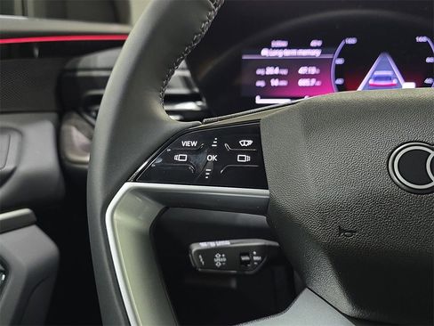 Used 2025 Audi Q5 Premium Plus image 20