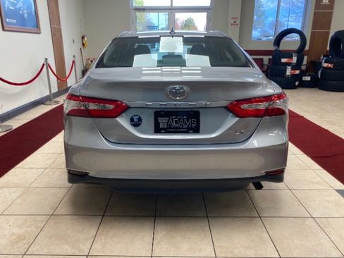 Used 2019 Toyota Camry LE w/ Convenience Package image 6