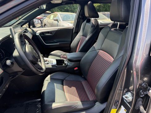Used 2022 Toyota RAV4 XSE w/ Weather Package AWD/4WD image 25