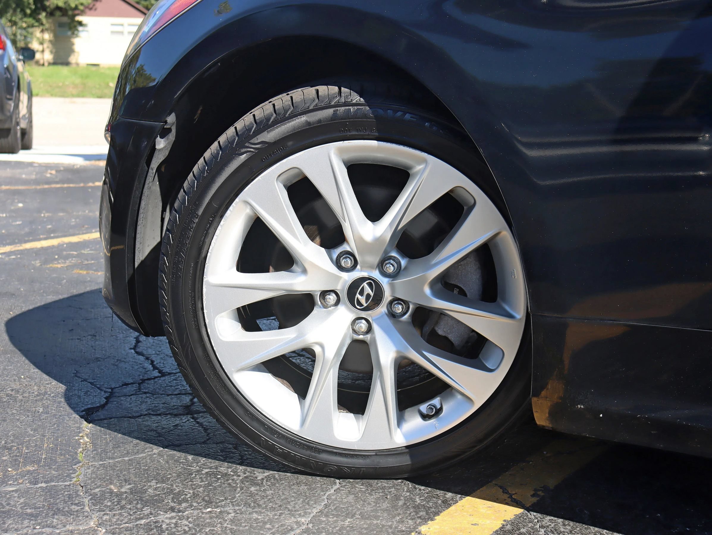 Used 2014 Hyundai Genesis 3.8 RWD image 14