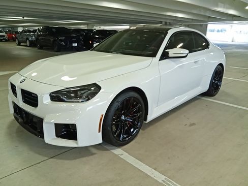 Used 2025 BMW M2 w/ Lighting Package image 3