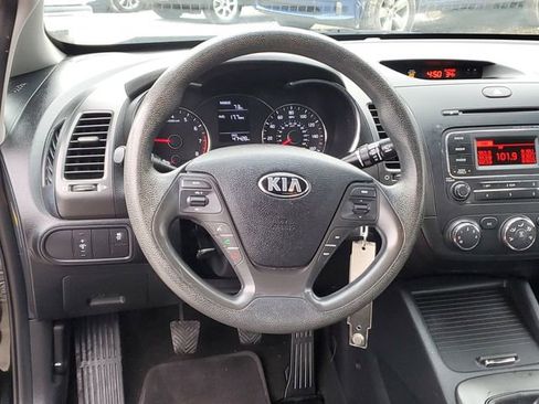 Used 2016 Kia Forte LX image 11