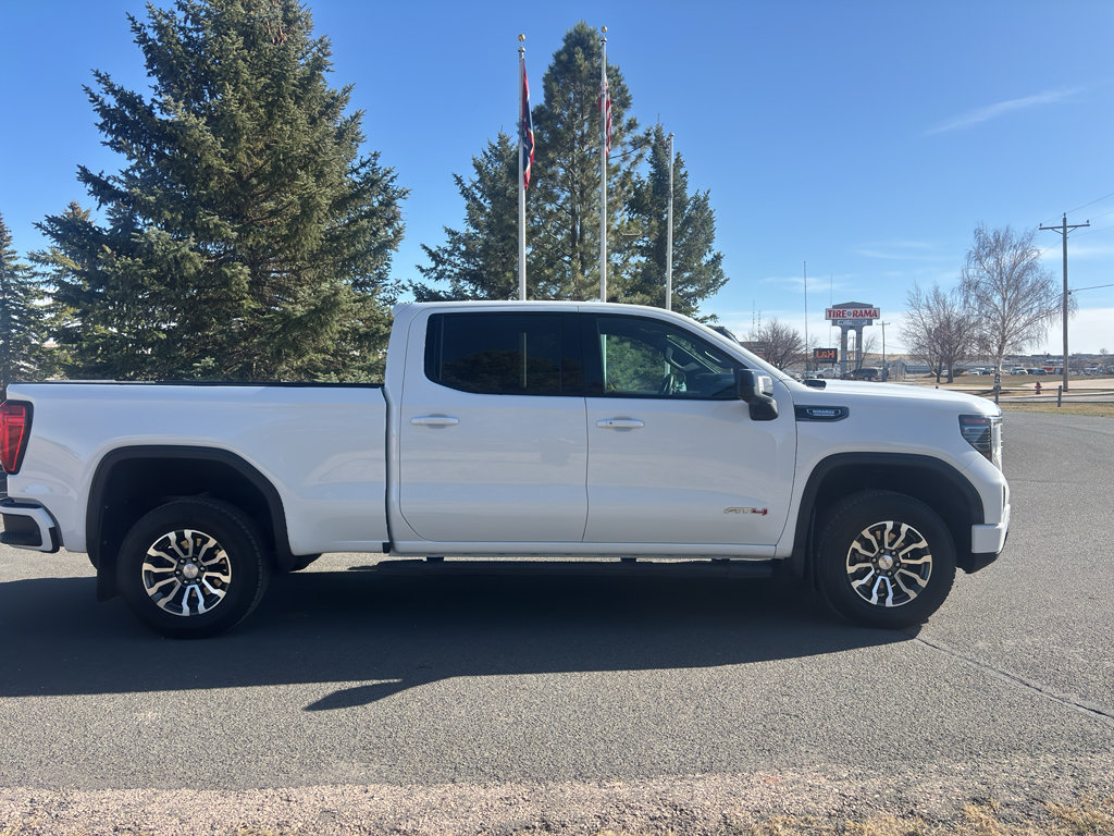 Used 2023 GMC Sierra 1500 AT4 AWD/4WD image 5