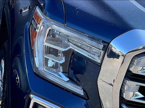 Used 2020 GMC Sierra 1500 SLT w/ SLT Premium Plus Package image 26