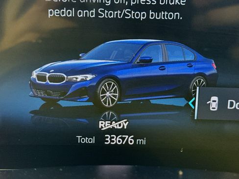 Used 2023 BMW 330i xDrive Sedan w/ Premium Package AWD/4WD image 18