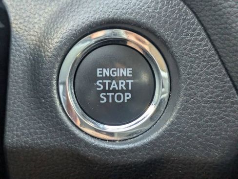 Used 2023 Toyota RAV4 XLE FWD image 31