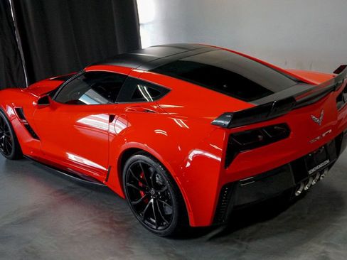 Used 2017 Chevrolet Corvette Grand Sport w/ Z07 Performance Package RWD image 42