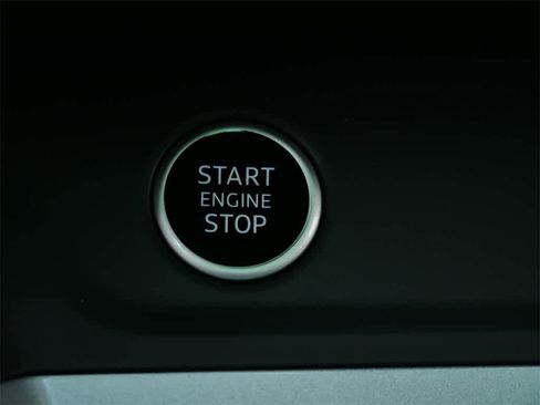 Used 2021 Audi Q3 2.0T Premium w/ Convenience Package image 26