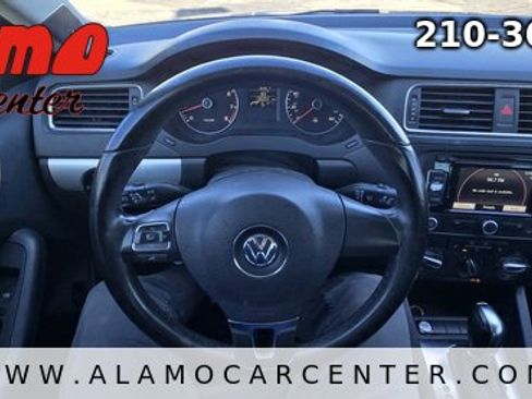 Used 2012 Volkswagen Jetta SEL image 36