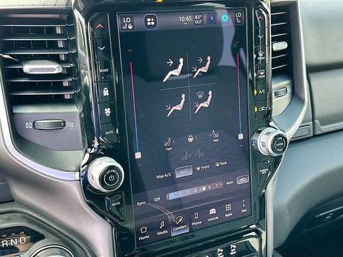 New 2026 RAM 1500 4x4 Crew Cab image 11