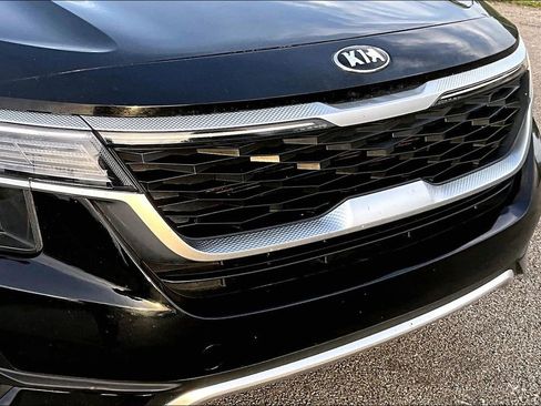 Used 2021 Kia Seltos S FWD image 26