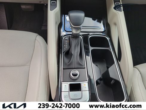 Certified 2025 Kia Telluride S FWD image 27