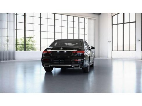 Certified 2023 Mercedes-Benz E 350 4MATIC Sedan image 25