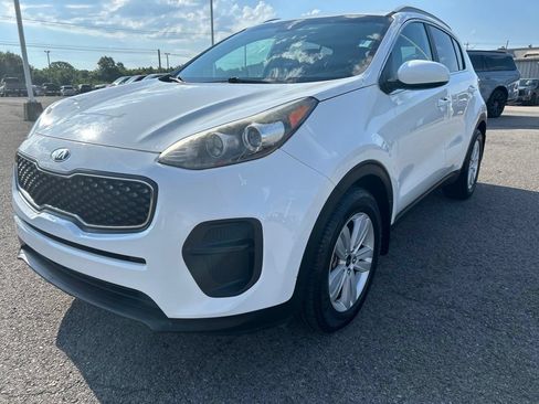 Used 2019 Kia Sportage LX w/ Option Group 017 FWD image 4