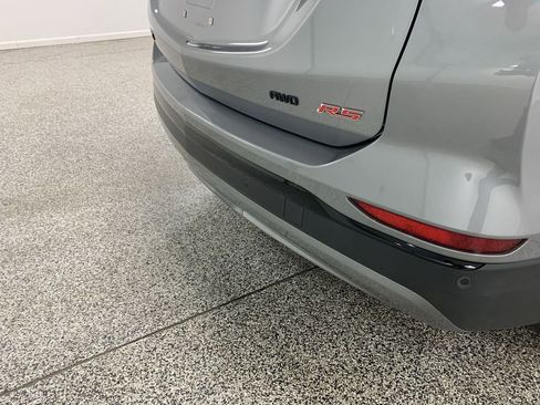 Used 2024 Chevrolet Equinox RS AWD/4WD image 32