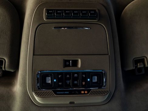 Used 2026 Ford F450 Platinum w/ Platinum Plus Package image 29