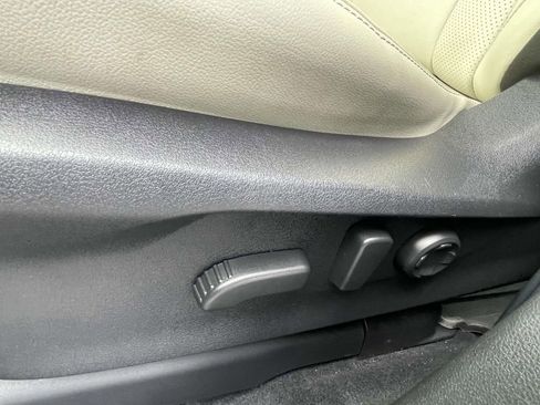 Used 2024 Subaru Ascent Limited image 17