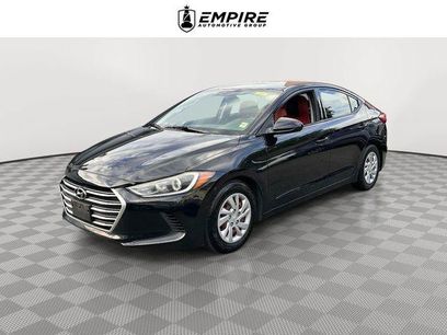 Used 2017 Hyundai Elantra SE