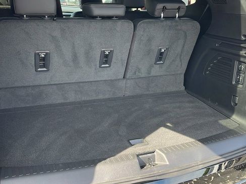 Used 2025 Buick Enclave Sport Touring w/ Power Package image 27