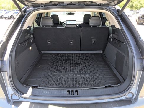 Used 2023 Lincoln Nautilus FWD w/ Premium Package image 12