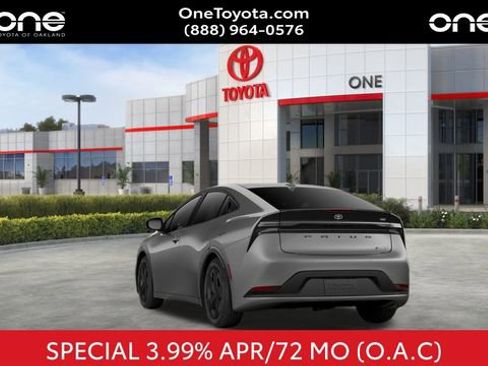 New 2026 Toyota Prius Plug-In Hybrid image 8