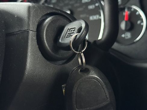 Certified 2023 Chevrolet Express 3500 Work Van w/ Driver Convenience Package image 25